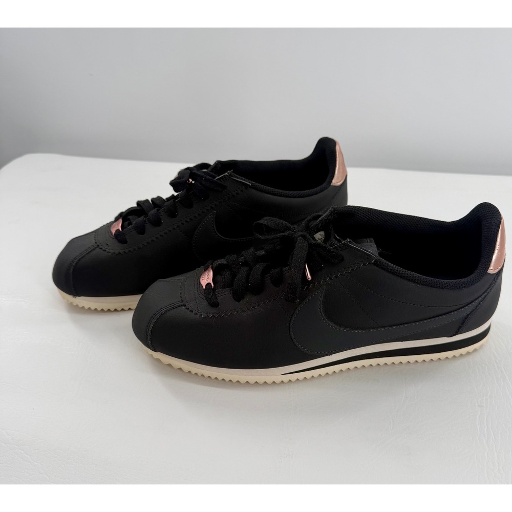 Nike Classic Cortez Sneakers Womens 10 Black Rose Gold AV4618-001 Retro Shoes